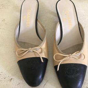 Chanel 36.5 ballet mule camel and black